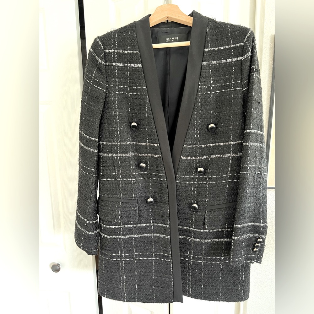 🌸NWOT🌸 Zara tweed blazer, size M, Chanel inspired